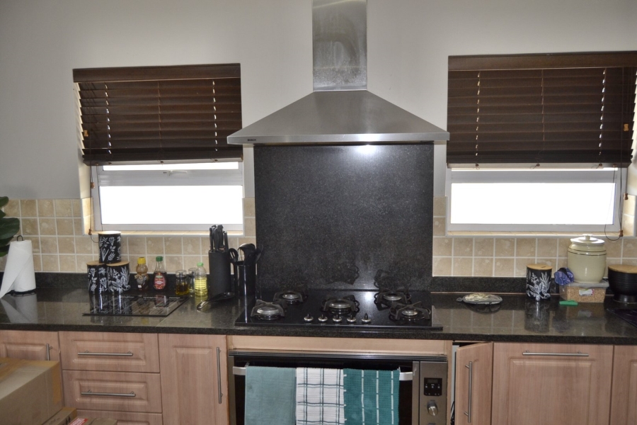 To Let 3 Bedroom Property for Rent in Somerset Heights Western Cape